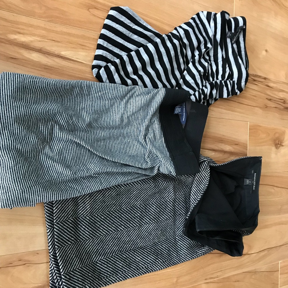 Three mini skirts - Picture 2 of 2